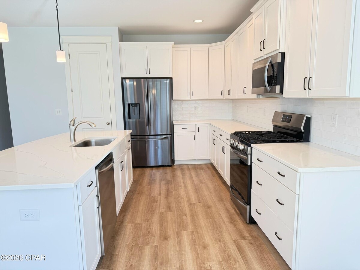 Photo - 300 Foxtail Wy