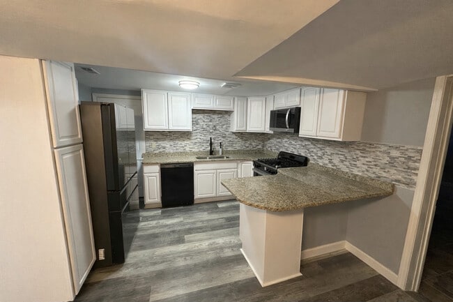 Photo - 7612 S Phillips Ave Unidad garden