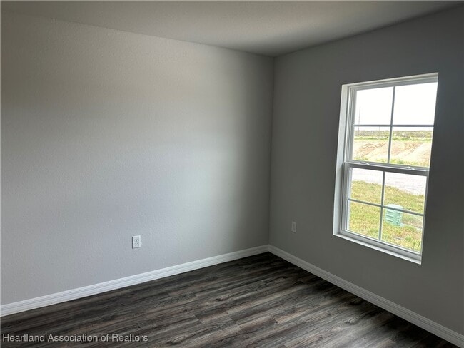 Photo - 1825 Grand Ridge St