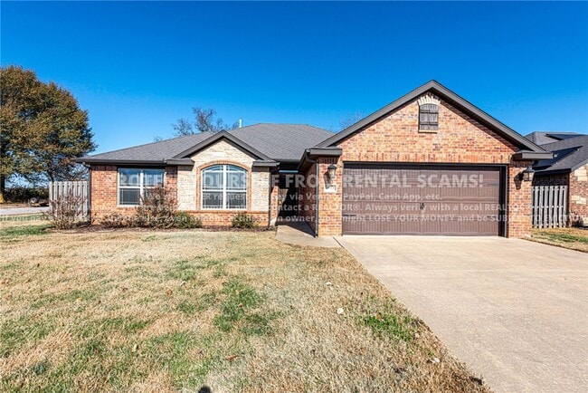 Building Photo - 3705 W Amour Dr