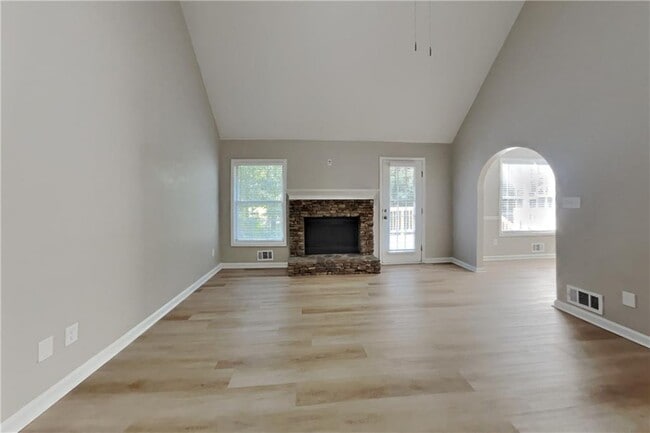 Photo - 1075 Crystal Water Dr SE
