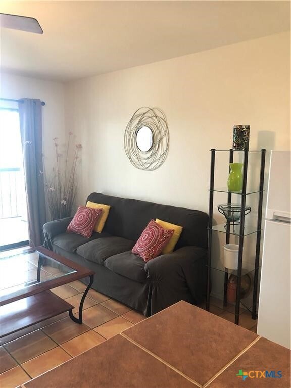 Photo - 943 Parkview Dr Unit C6