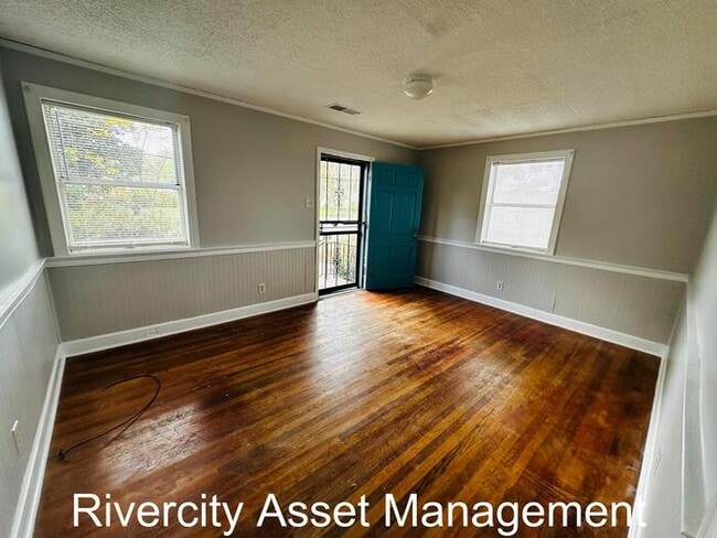 Photo - This home won't last long IN 38128!!!! Sec...
