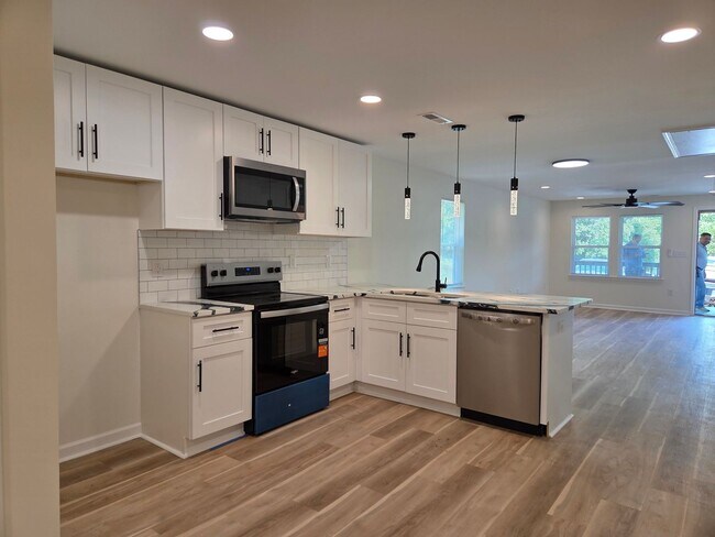 Photo - 3 bedroom house in Concord
