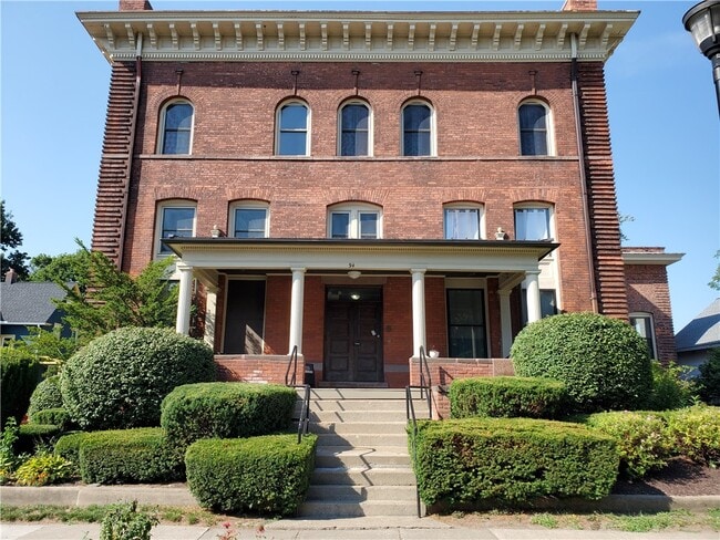 Photo - 94 Averill Ave