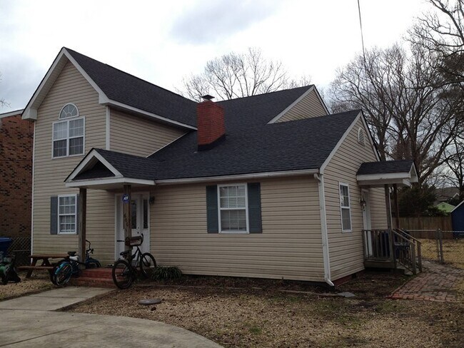 Photo - 606 13th St Apartment Unit A