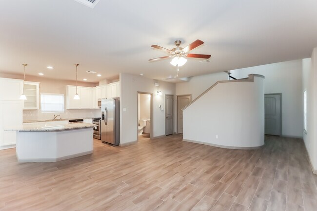 Photo - 7918 Tuscan Cypress Dr