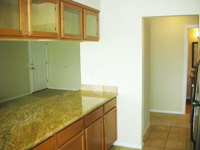 Cocina - 615 Fredricks Ave Unidad 166