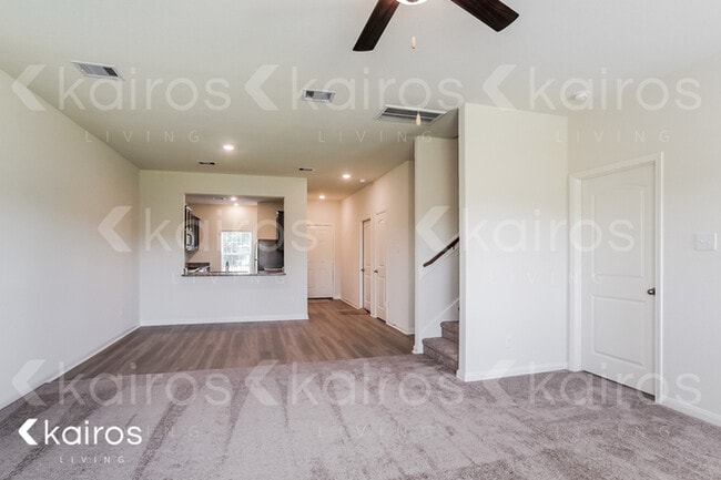 Photo - 10730 Hillside Creek Dr