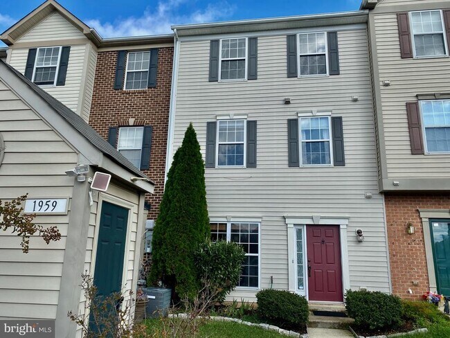 Photo - 1959 Camelia Ct Townhome