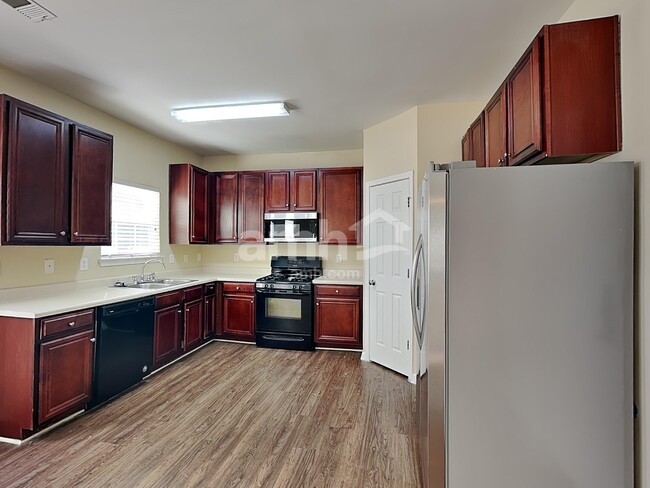 Photo - 3511 Umatilla Ln SW