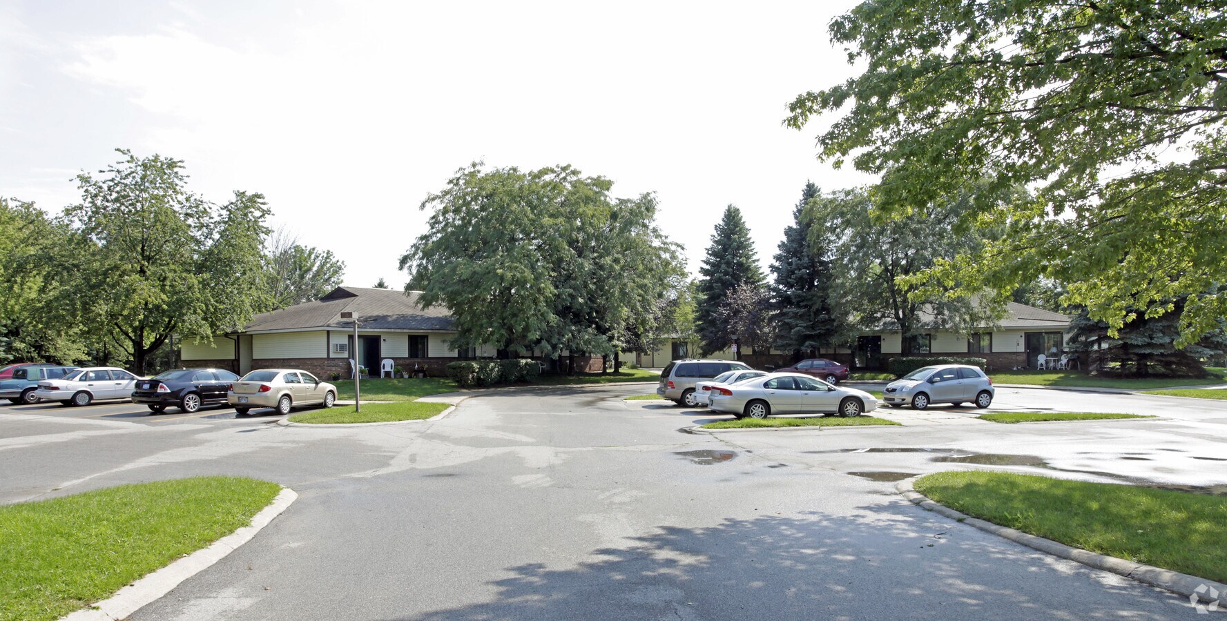 Photo - Harbour Oaks