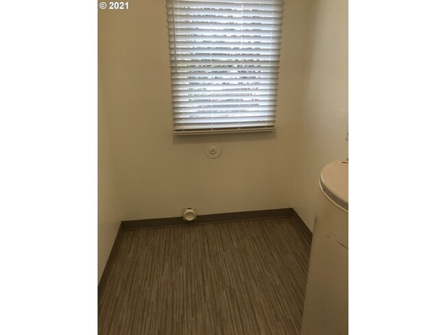 Photo - 2700 SW 123rd Ave