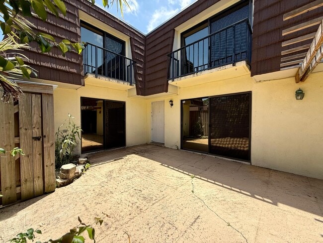 Building Photo - 710 7th Ln Rental