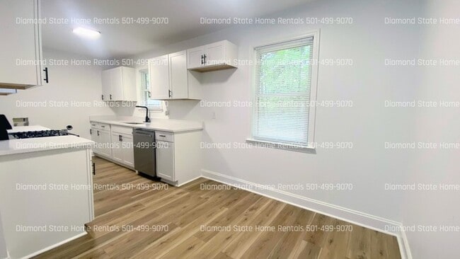 Photo - 428 N Oak St