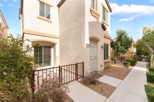 Photo - 8941 Glass Gallery Ct