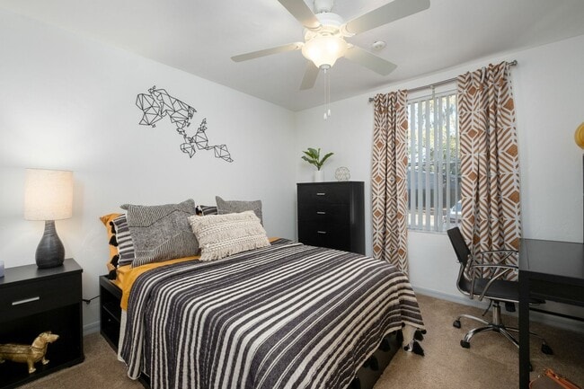 Photo - The Landings