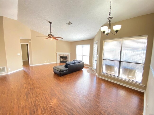 Photo - 1907 Woodrun Dr