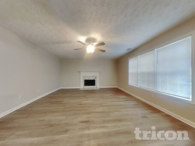 Photo - 65 Cascade Ct