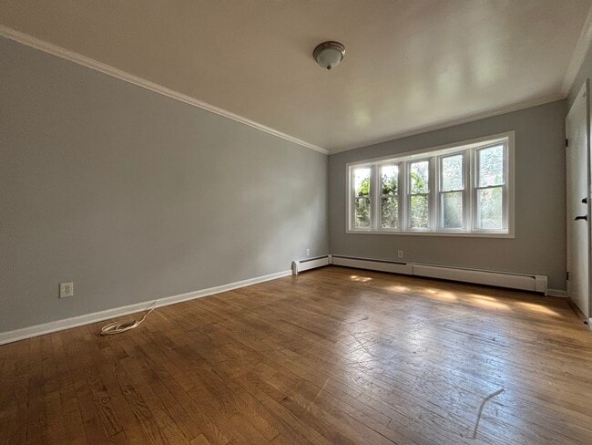 Living Room - 319 E 1st Ave Unit 1