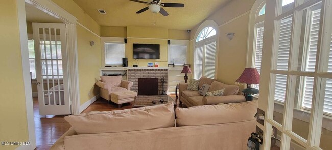 Photo - 133 Hopkins Blvd Unit A