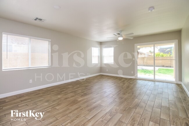 Photo - 11623 W Fooks Dr