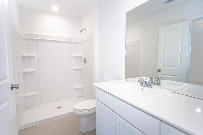 Building Photo - 15724 Plum Brk Dr