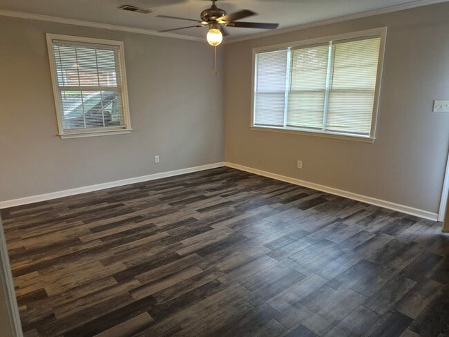Photo - 3314 Oakridge Dr