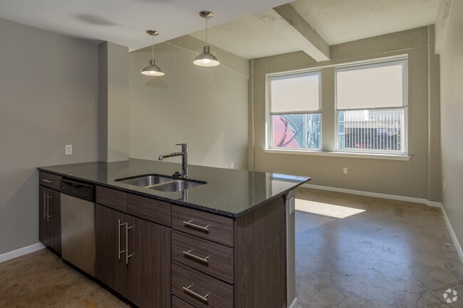 1BR, 1BA - 539SF - Living Area - The Palace Apartments