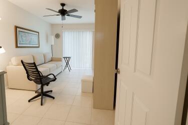 Photo - 2067 Ainslie Dr