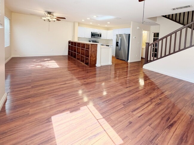 Photo - Stunning 3-bedroom and 2.5-bathroom Townhouse (Located in Mariner Place, Ewa Beach, HI) Move in S...