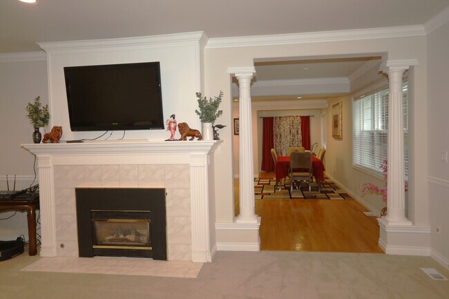 Photo - 3059 Bellevue Way NE