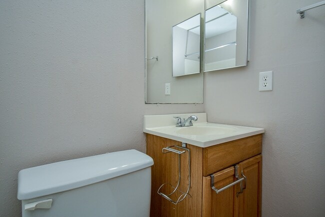 Building Photo - 1910 Crosscoach Ln