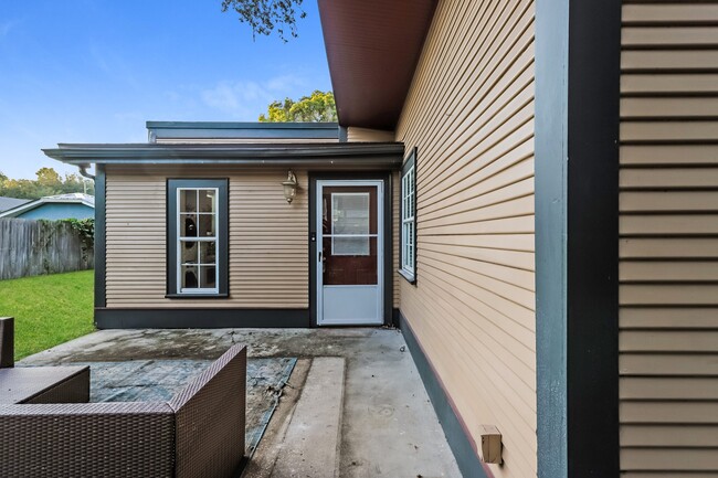 Photo - 927 E Shadowlawn Ave