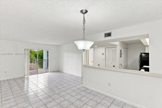 Photo - 8660 SW 212th St Unit 306
