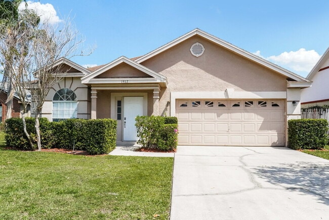 Building Photo - 1917 Excalibur Dr