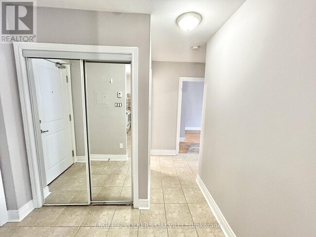 Photo - 15 Thirty Third St Unité 206