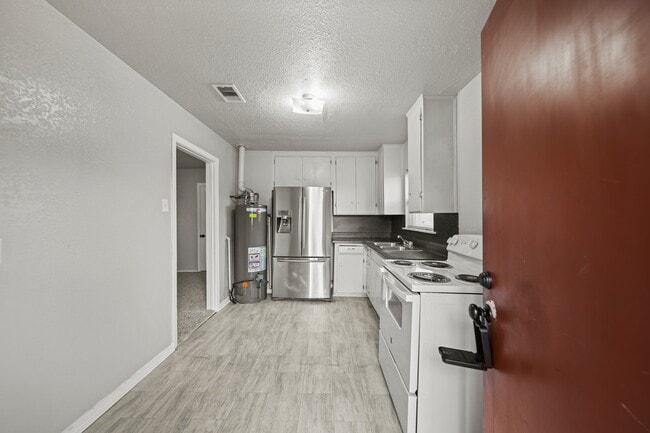 Photo - 1248 Chevy Chase Dr