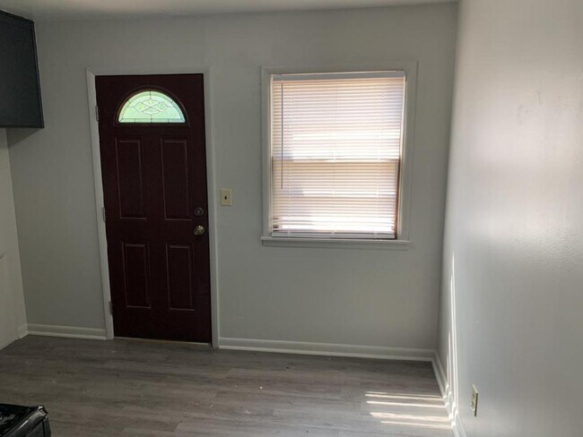 Photo - 3228 NE 16th St