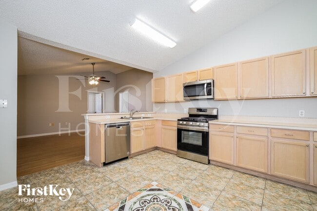 Photo - 2411 Serenity Bend