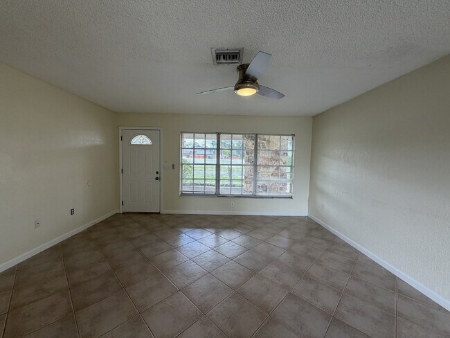 Photo - "Charming 3-Bedroom with 2 Full Baths in North Port"