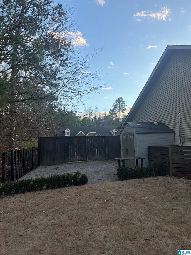 Photo - 2751 Southwood Ln