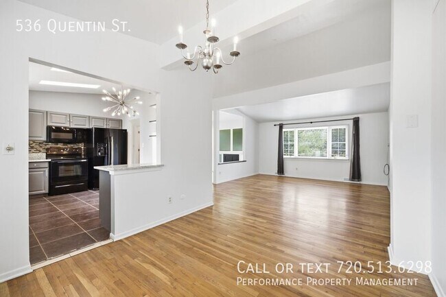 Photo - 536 Quentin St