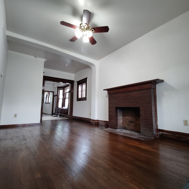 Photo - 3933 W Lafayette Blvd Unidad 1