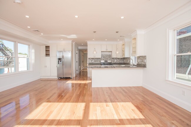 Photo - Sumner Street