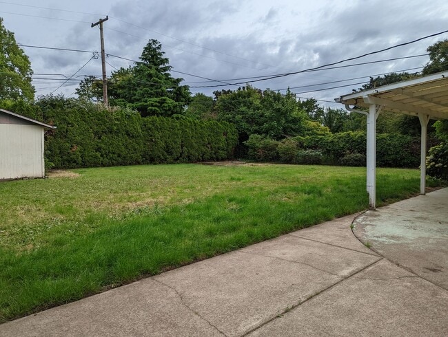 Photo - 3-Bedroom, 1-Bath Home Near River Road In ...