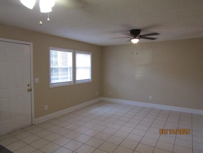 Photo - 4150 Horseshoe Rd N