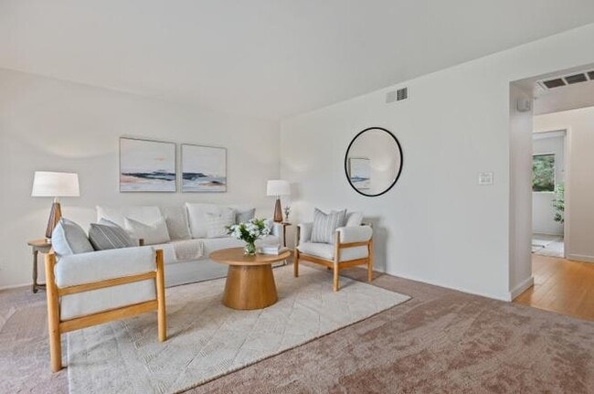 Building Photo - 1070 Miramonte Dr Unit 41A