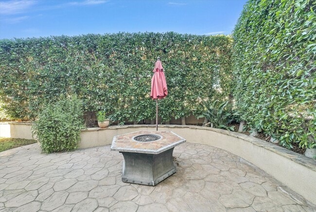 Photo - 2006 Manhattan Beach Blvd Unit A