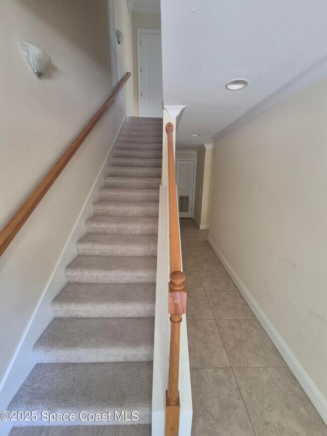Photo - 870 Vignoles Ave NE Unidad 4